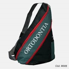 Mochila Transversal  em Nylon   amassado