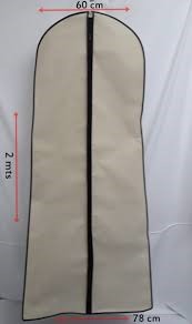 Porta Casaco Longo em TNT com Ziper